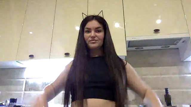 Snapshot of Karolina_llove chatting on 10.10.25 Karolina llove online show from 10.10.25