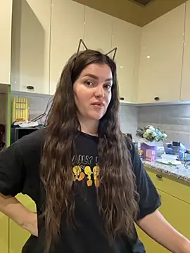 Snapshot of Karolina_llove chatting on 10.12.25 Karolina llove online show from 10.12.25