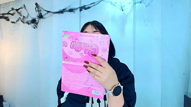 Snapshot of lina_bedoya_ chatting on 11.06.25 lina bedoya online show from 11.06.25