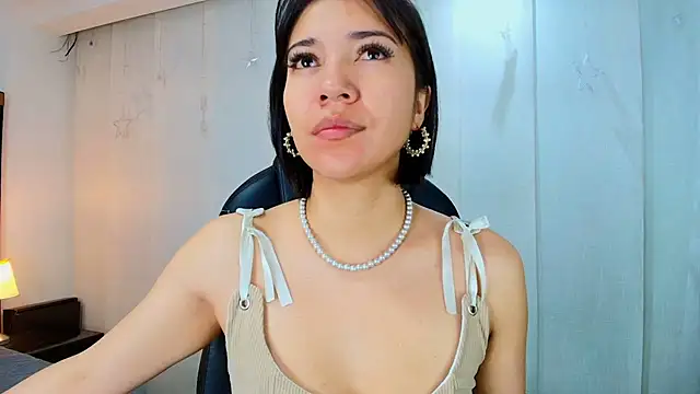 lina bedoya  online show from 02.04.26