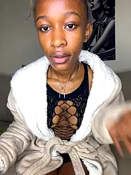 Snapshot of Shanniva chatting on 11.09.25 Shanniva online show from 11.09.25