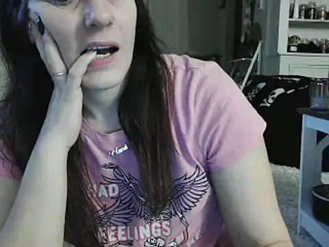 CrystalLakeXO online show from 12.15.24