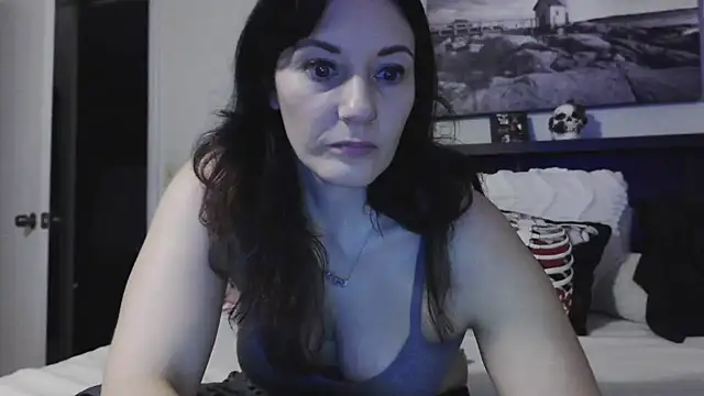 CrystalLakeXO online show from 02.10.25