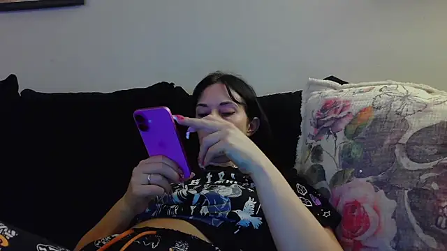 Snapshot of CrystalLakeXO chatting on 10.15.25 CrystalLakeXO online show from 10.15.25