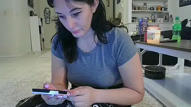 Snapshot of CrystalLakeXO chatting on 10.29.25 CrystalLakeXO online show from 10.29.25