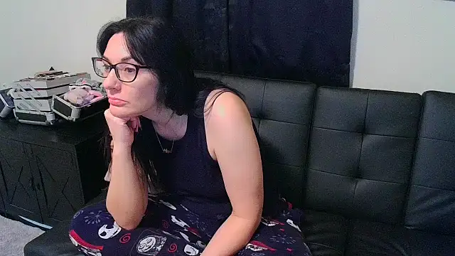 CrystalLakeXO online show from 03.04.26