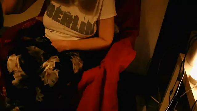 Everydayonli online show from 10.26.25