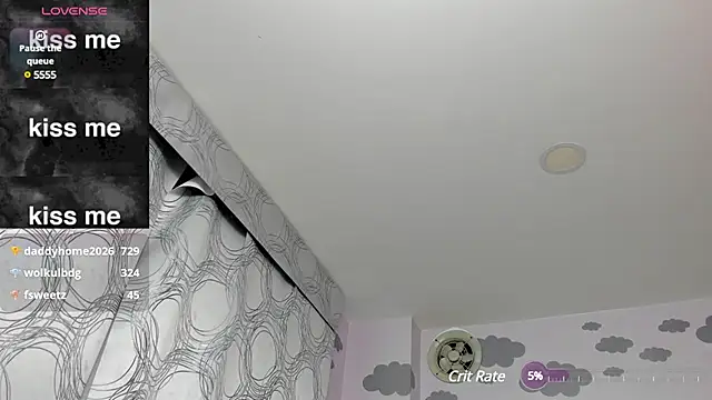 Snapshot of Lesly_sexy4u chatting on 01.18.25 Lesly sexy4u online show from 01.18.25