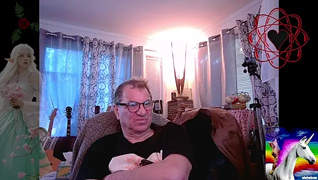 Snapshot of coryassman chatting on 10.08.25 coryassman online show from 10.08.25