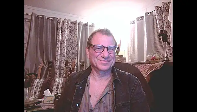 Snapshot of coryassman chatting on 10.15.25 coryassman online show from 10.15.25