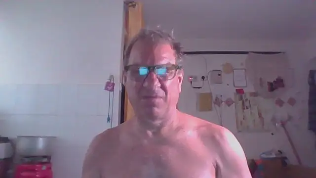 Snapshot of coryassman chatting on 11.04.25 coryassman online show from 11.04.25