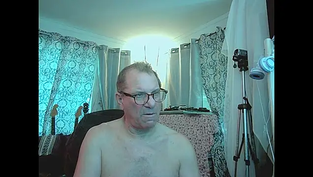 Snapshot of coryassman chatting on 04.22.26 coryassman online show from 04.22.26