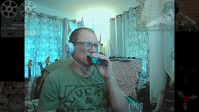 Snapshot of coryassman chatting on 06.05.26 coryassman online show from 06.05.26