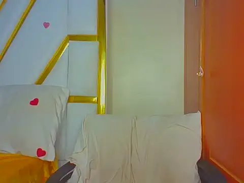 cutesmiling online show from 02.26.26