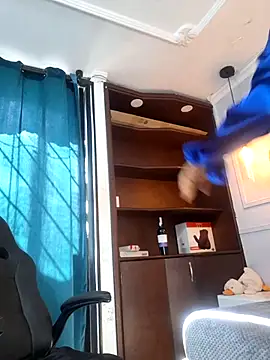 Snapshot of Angel_Perv chatting on 02.13.25 Angel Perv online show from 02.13.25