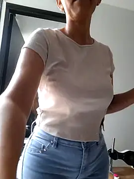 Snapshot of Angel_Perv chatting on 09.15.25 Angel Perv online show from 09.15.25