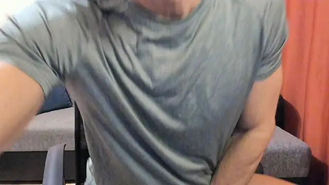 HotHunkTrainer online show from 12.01.25