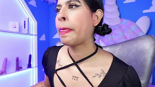 miss romyna online show from 01.18.25