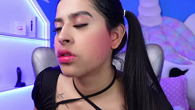 miss romyna online show from 01.28.25