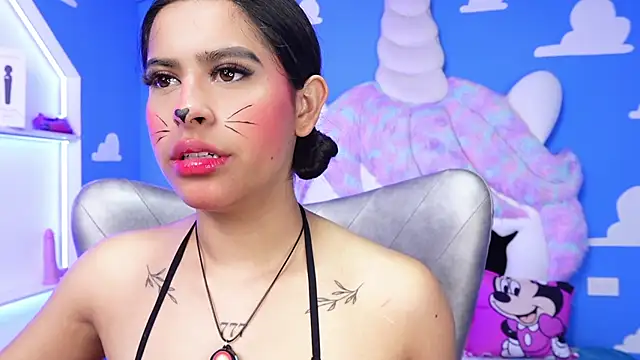 miss romyna online show from 02.28.25