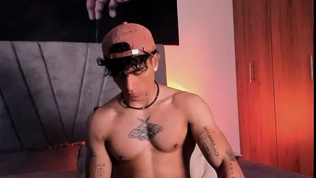 Thomas Fit1 online show from 10.10.25