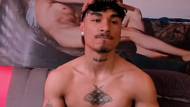 Snapshot of Thomas_Fit1 chatting on 02.03.26 Thomas Fit1 online show from 02.03.26