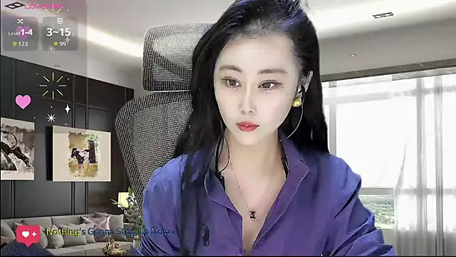 Snapshot of W-E-N-123 chatting on 10.19.25 W-E-N-123 online show from 10.19.25