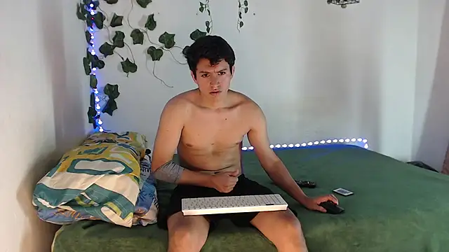 Snapshot of ALEJO-BAD-BOY-23 chatting on 03.22.25 ALEJO-BAD-BOY-23 online show from 03.22.25