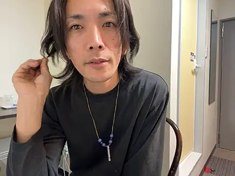 Katakuriko-Denpun online show from 11.24.25