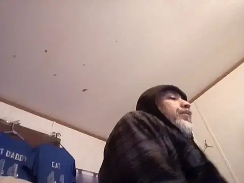 Xoc8  online show from 02.22.25