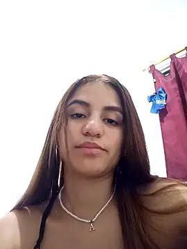 Snapshot of AnthonelaDuque chatting on 01.11.25 AnthonelaDuque online show from 01.11.25