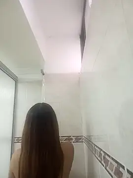 Snapshot of AnthonelaDuque chatting on 02.14.25 AnthonelaDuque online show from 02.14.25