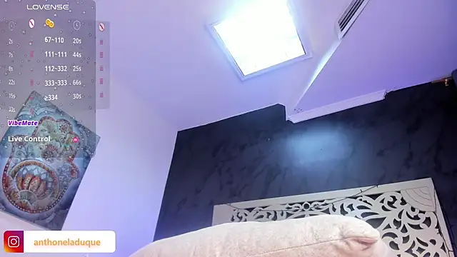 Snapshot of AnthonelaDuque chatting on 02.16.25 AnthonelaDuque online show from 02.16.25