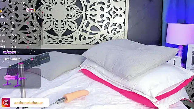 Snapshot of AnthonelaDuque chatting on 02.23.25 AnthonelaDuque online show from 02.23.25