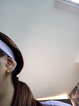 Snapshot of AnthonelaDuque chatting on 10.09.25 AnthonelaDuque online show from 10.09.25