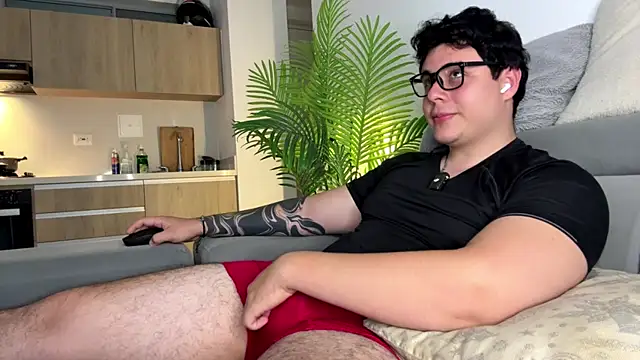 Snapshot of odin_blake chatting on 04.28.26 odin blake online show from 04.28.26