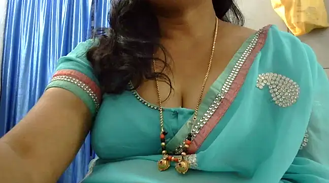 Snapshot of Vijji-telugu chatting on 12.18.24 Vijji-telugu online show from 12.18.24