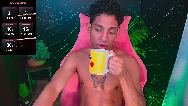 Snapshot of Palo_santo chatting on 09.27.25 Palo santo online show from 09.27.25