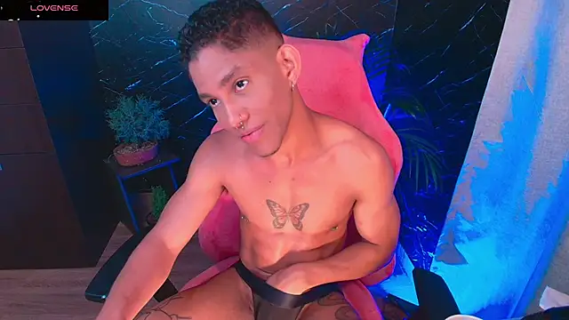 Snapshot of Palo_santo chatting on 11.08.25 Palo santo online show from 11.08.25