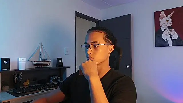 Snapshot of alejo_x3 chatting on 10.29.25 alejo x3 online show from 10.29.25