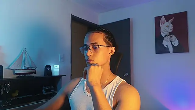 Snapshot of alejo_x3 chatting on 11.02.25 alejo x3 online show from 11.02.25