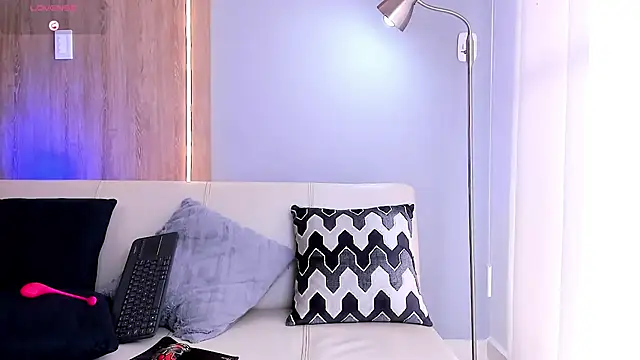 SymonPrince online show from 11.30.25