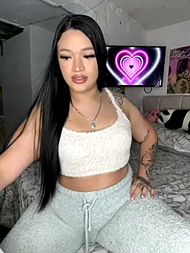 GemaGranadoss online show from 10.10.25