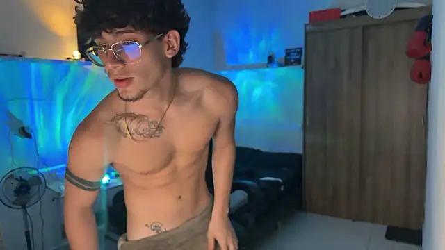 Kisan Smith online show from 02.14.26