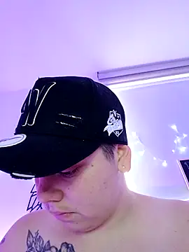 aron lettone01 online show from 09.19.25