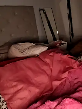 ConeNella online show from 11.04.25