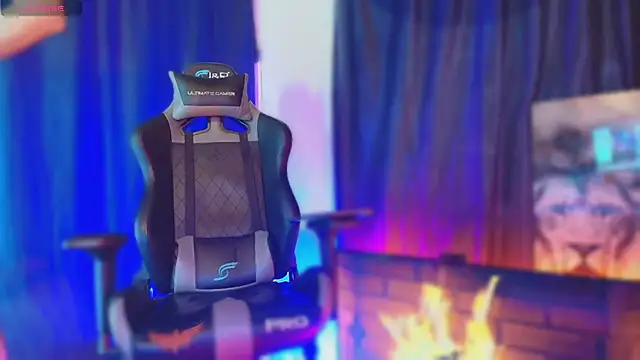 Snapshot of sexyboycolombi4 chatting on 10.30.25 sexyboycolombi4 online show from 10.30.25