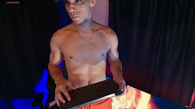 sexyboycolombi4 online show from 04.11.26