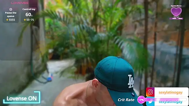 Snapshot of sexyboycolombi4 chatting on 05.17.26 sexyboycolombi4 online show from 05.17.26