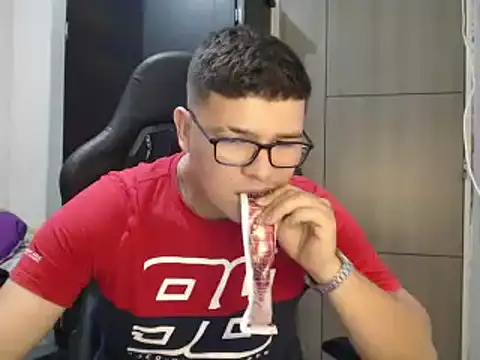 Plug Control online show from 03.02.25